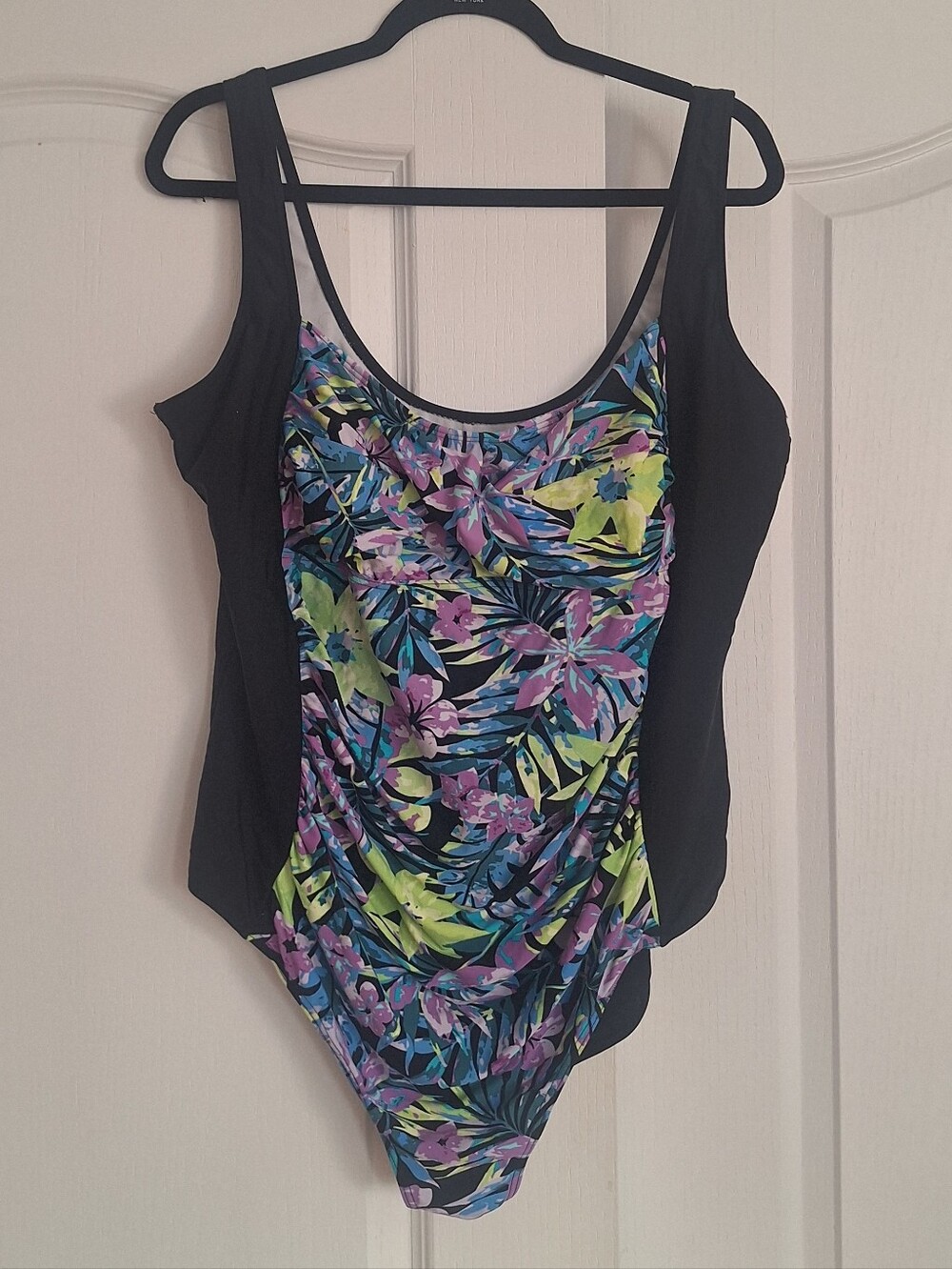 Tropical Escape Black Side-Panel Floral Tank Swimsuit